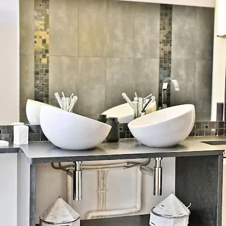 Appartamento Prestigieux Et Lumineux De 150m2 - Ii *
