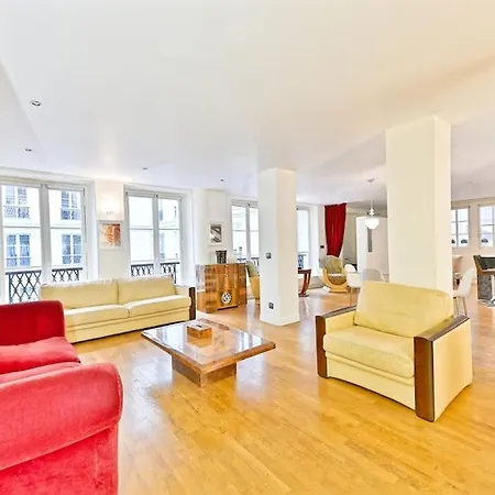 Prestigieux Et Lumineux De 150m2 - Ii Appartamento Parigi